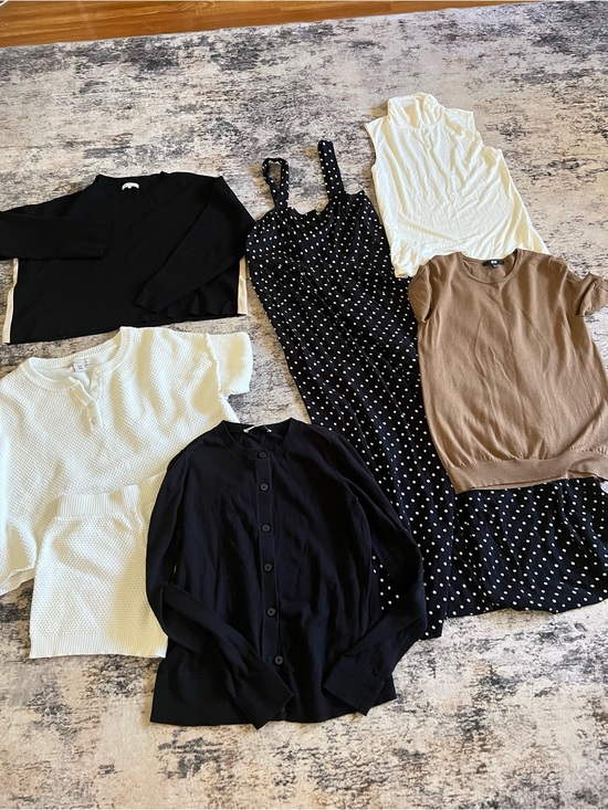 Tops - Women’s M assorted clothes lot